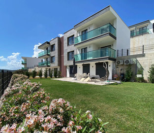 Exterior 14