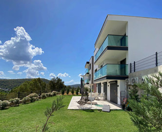 Exterior 15