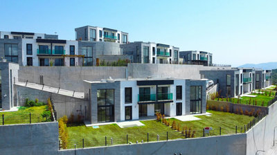Exterior 15