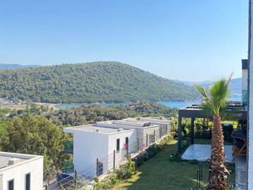 Exterior 7