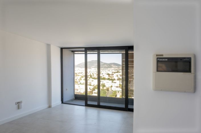 Image No.21-2 Bed Apartment for sale