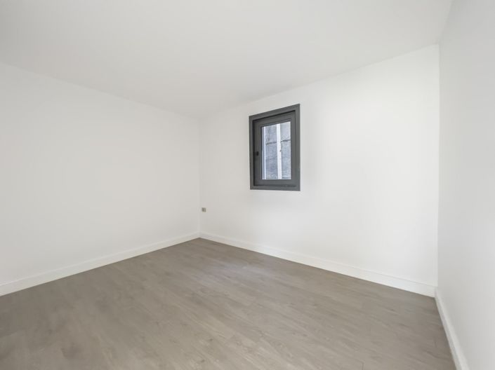 Image No.31-3 Bed Apartment for sale