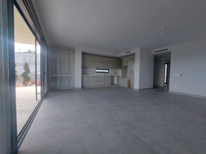 Image No.24-4 Bed House/Villa for sale