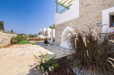 Exterior 7