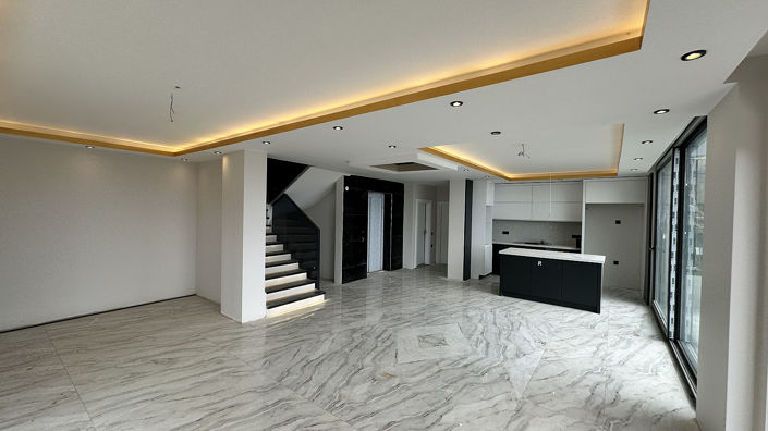 Image No.5-5 Bed House/Villa for sale