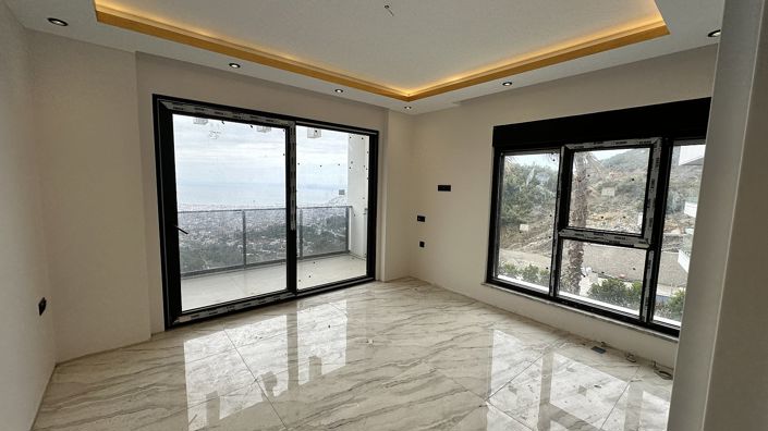 Image No.6-5 Bed House/Villa for sale