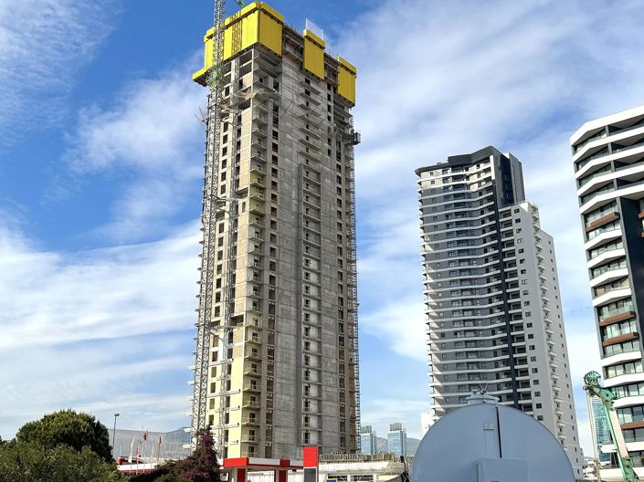 Image No.34-5 Bed Apartment for sale