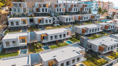 5 Bed House/Villa for sale