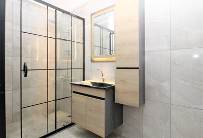 Interior 10