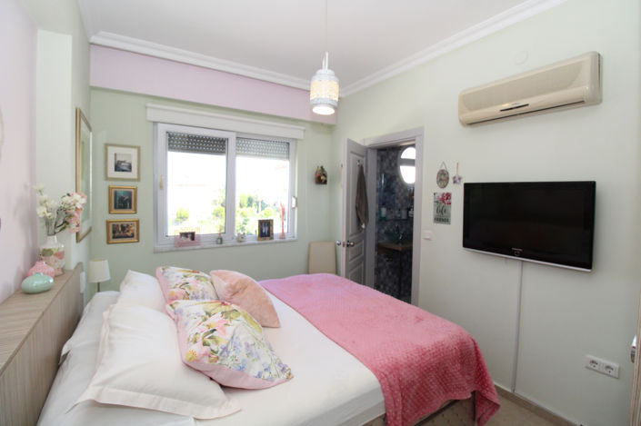 Image No.39-2 Bed Apartment for sale