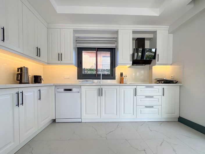 Image No.16-4 Bed House/Villa for sale