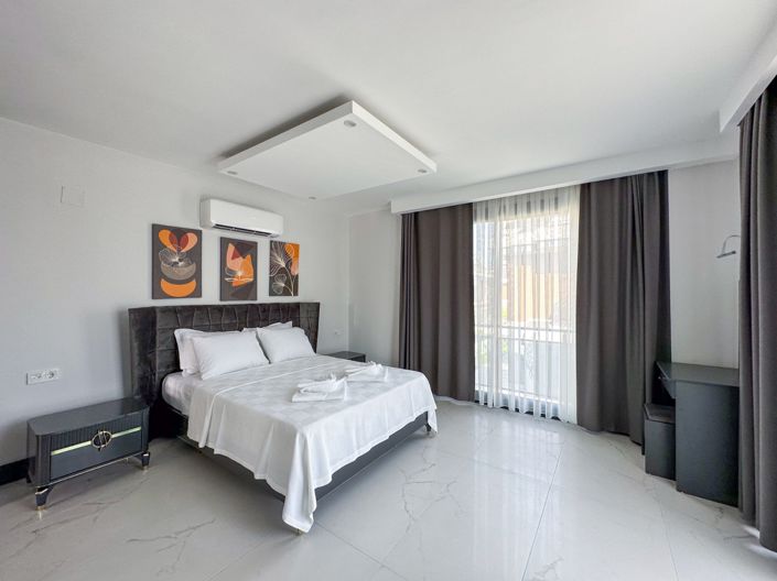 Image No.20-4 Bed House/Villa for sale