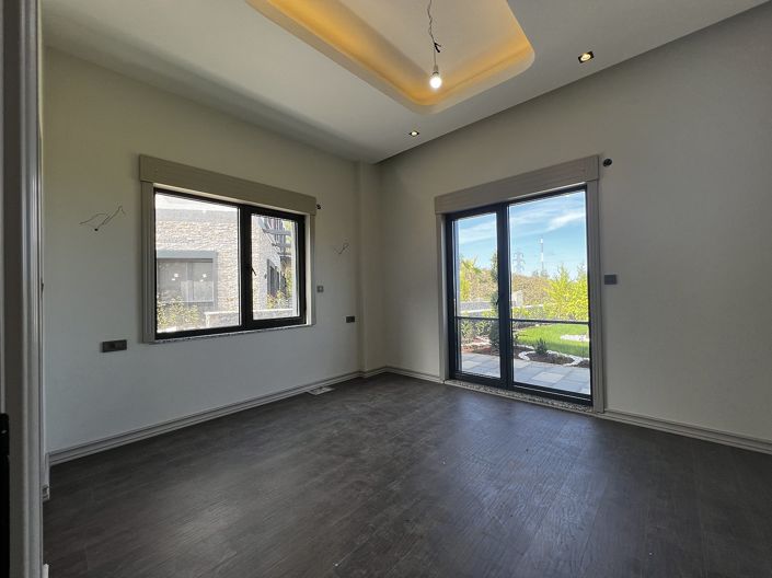 Image No.16-5 Bed House/Villa for sale