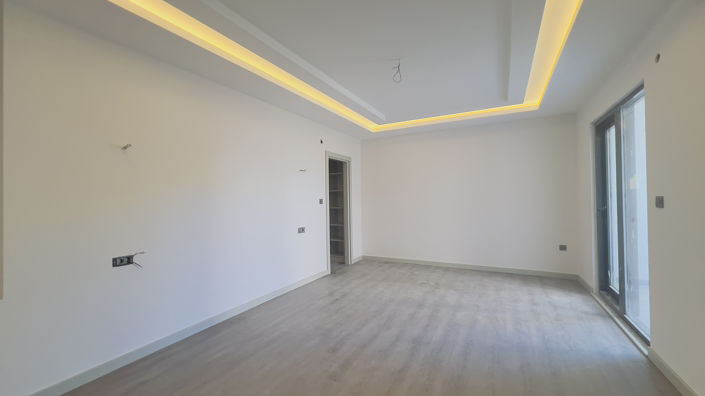 Image No.51-4 Bed Apartment for sale