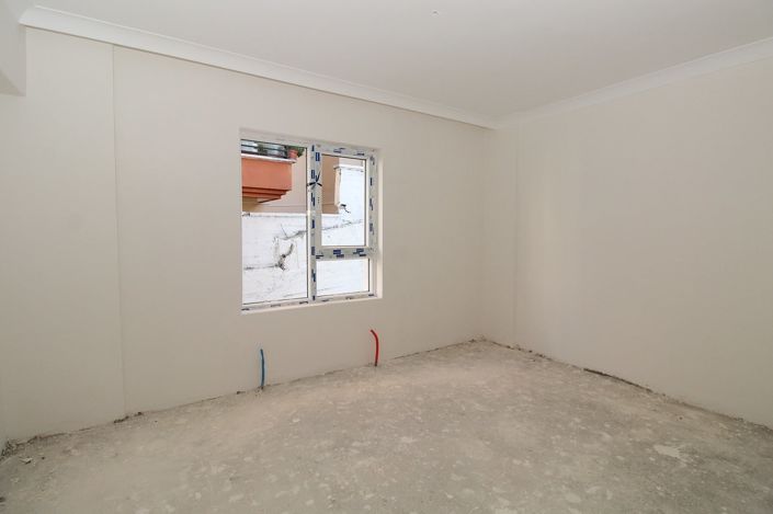 Image No.11-5 Bed Apartment for sale