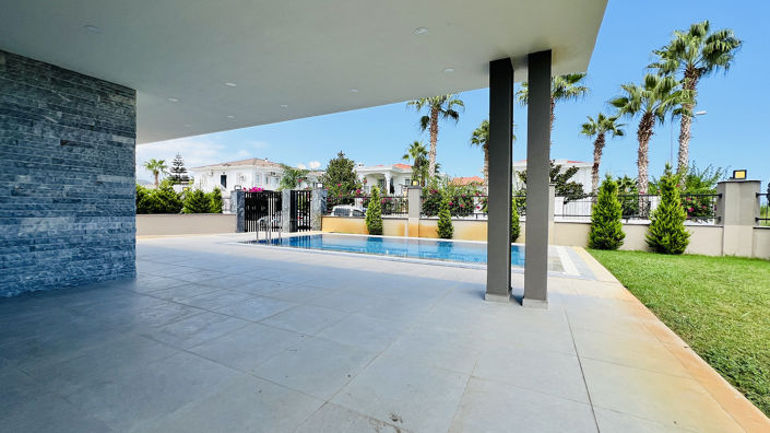 Image No.10-4 Bed House/Villa for sale