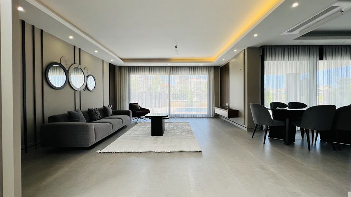 Image No.11-4 Bed House/Villa for sale