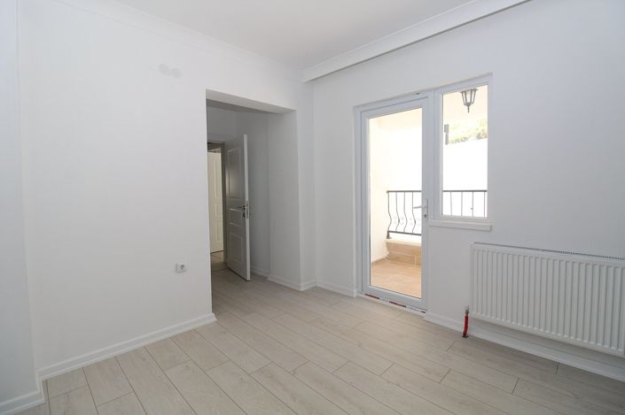 Image No.9-3 Bed Apartment for sale