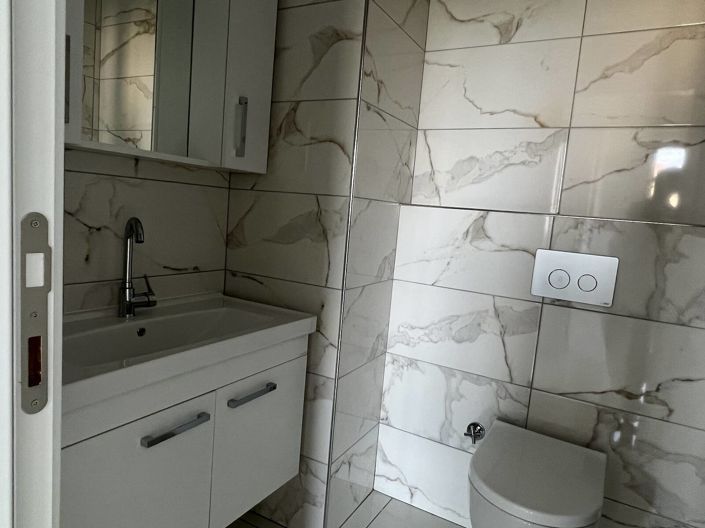 Image No.15-4 Bed Apartment for sale