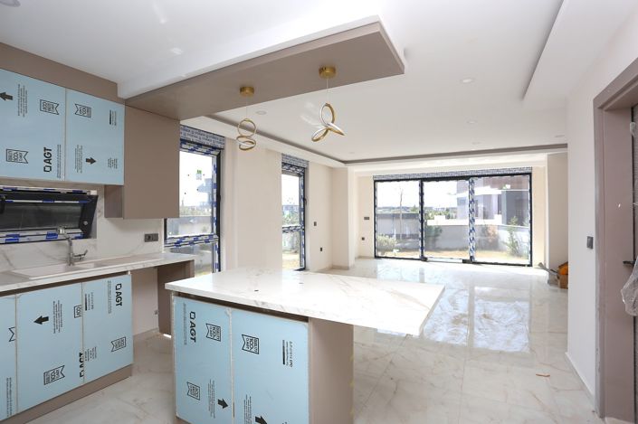 Image No.41-5 Bed House/Villa for sale