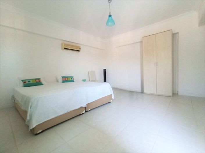 Image No.15-2 Bed Apartment for sale