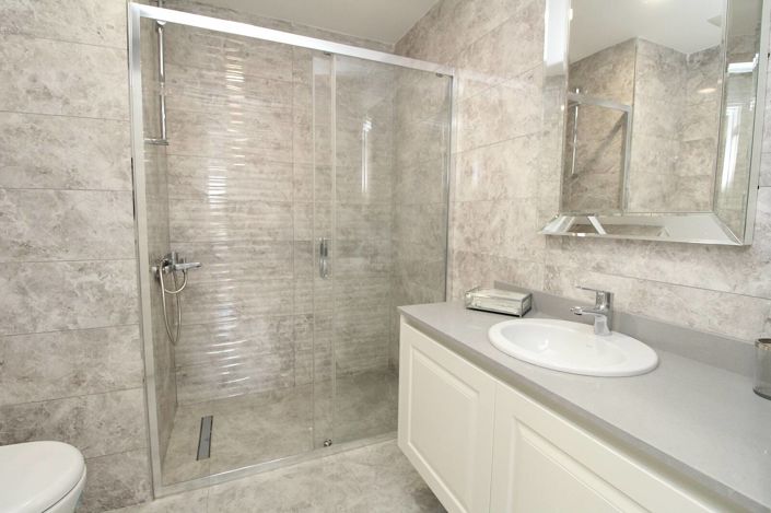 Image No.23-3 Bed Apartment for sale