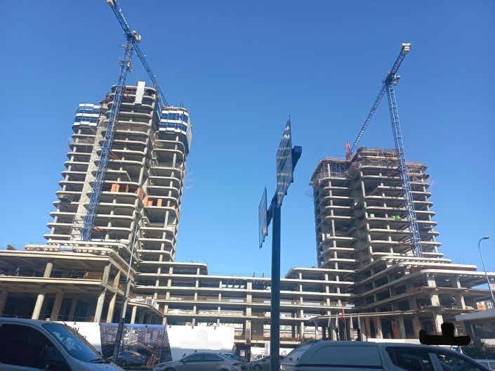 Image No.24-4 Bed Apartment for sale