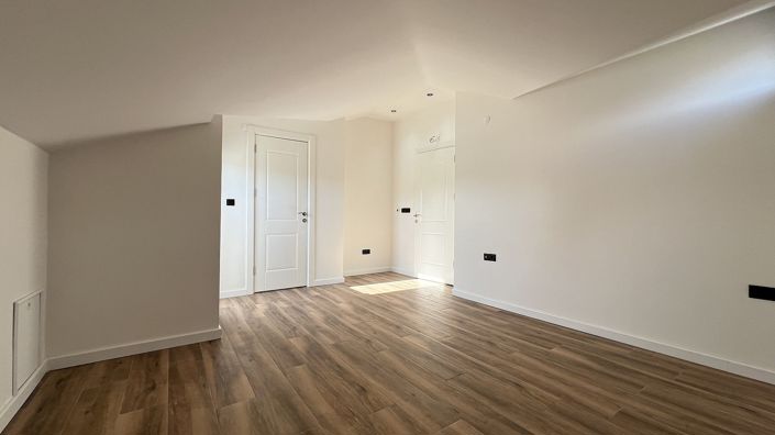 Image No.10-3 Bed House/Villa for sale