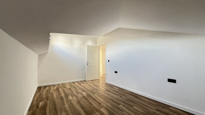 Image No.11-3 Bed House/Villa for sale