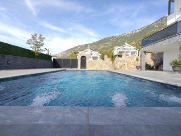 Exterior 5