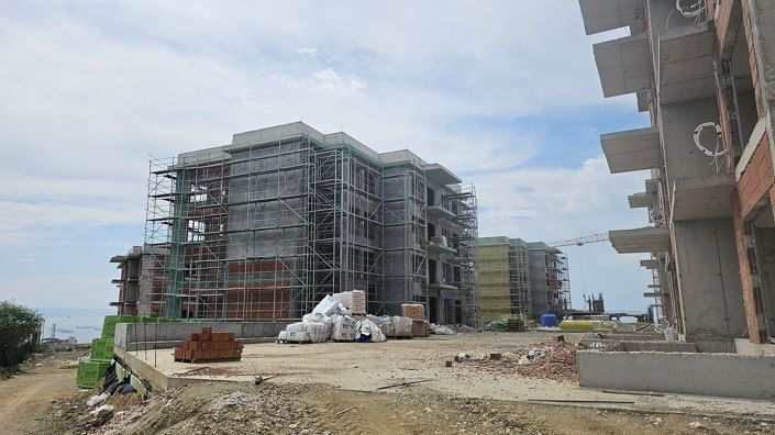 Image No.45-3 Bed Apartment for sale