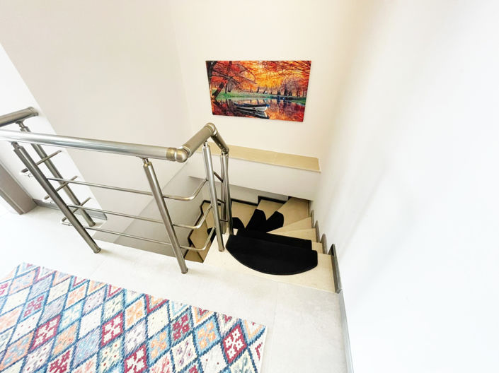 Image No.30-3 Bed Apartment for sale