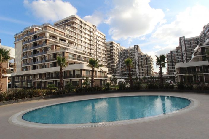 Image No.4-4 Bed Apartment for sale