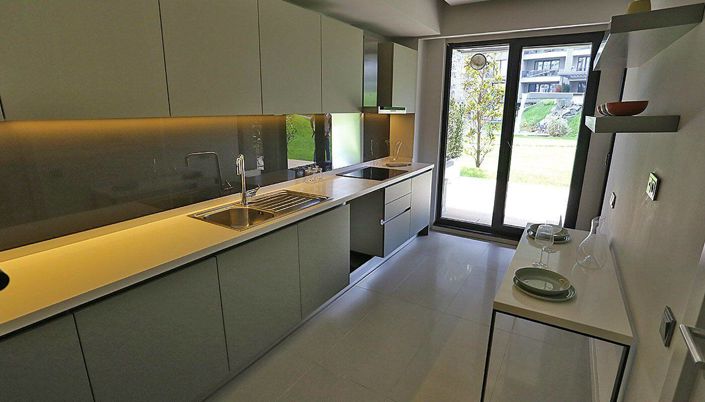 Image No.24-2 Bed Apartment for sale