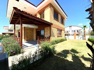 Exterior 10