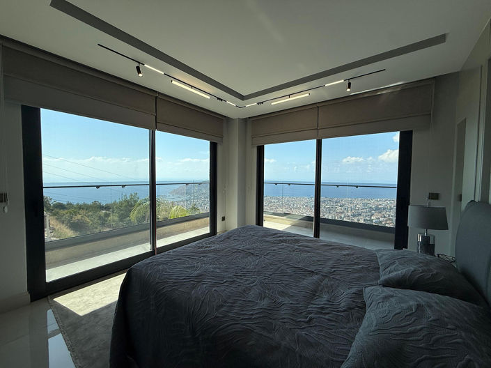 Image No.25-6 Bed House/Villa for sale