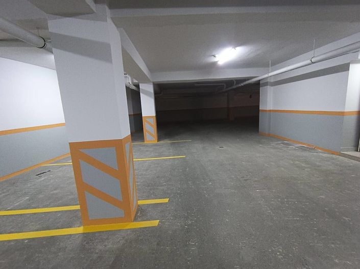 Image No.17-5 Bed Apartment for sale