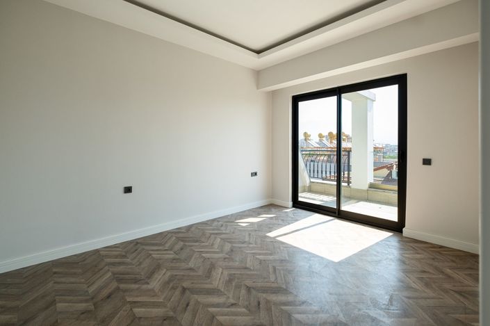 Image No.29-4 Bed Apartment for sale