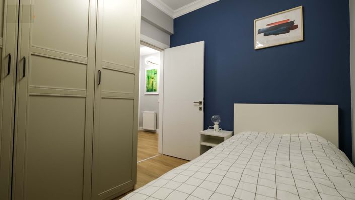 Image No.9-12 Bed House/Villa for sale