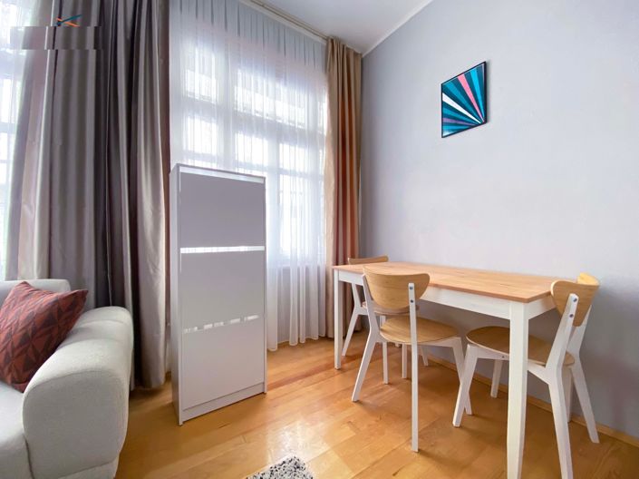 Image No.8-8 Bed House/Villa for sale