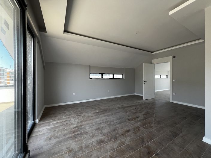 Image No.39-5 Bed Apartment for sale