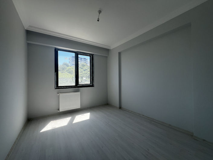 Image No.20-3 Bed Apartment for sale