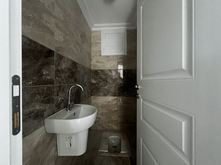 Image No.21-3 Bed Apartment for sale