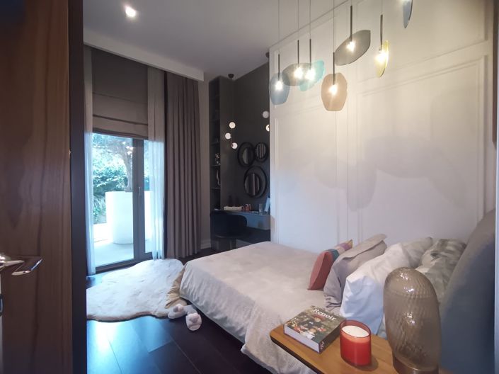 Image No.20-5 Bed Apartment for sale