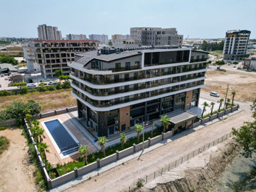 Exterior 4