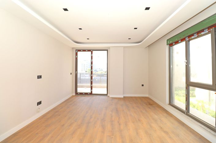 Image No.18-2 Bed Apartment for sale