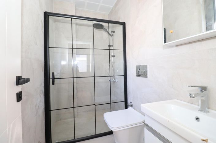 Image No.25-2 Bed Apartment for sale