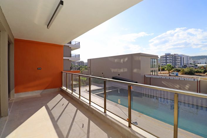 Image No.33-2 Bed Apartment for sale