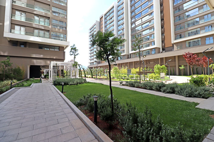 Image No.10-3 Bed Apartment for sale