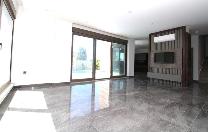 Image No.12-4 Bed House/Villa for sale